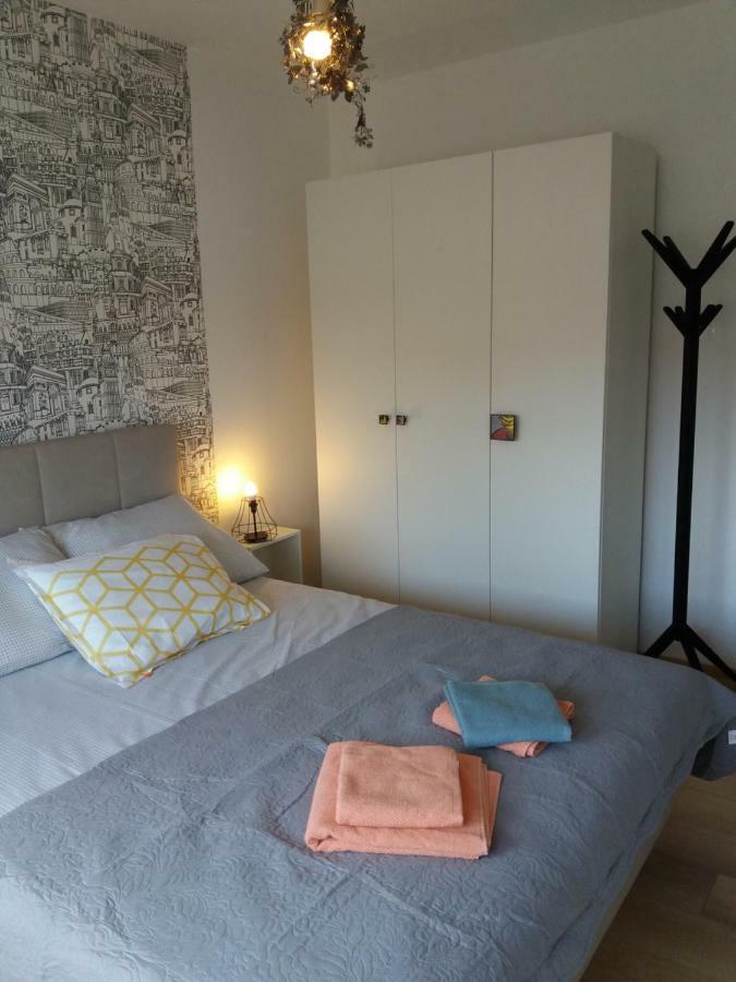 Lola App In City Center, 4+1 Pax PUY Eksteriør bilde